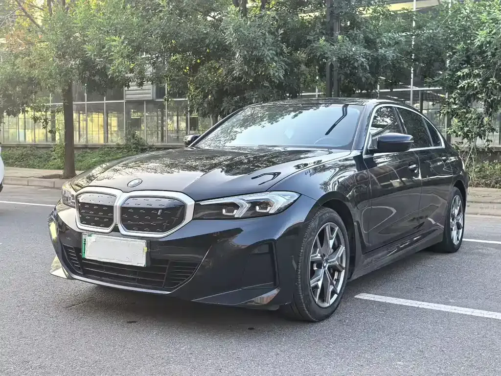 BMW i3 — фото 1