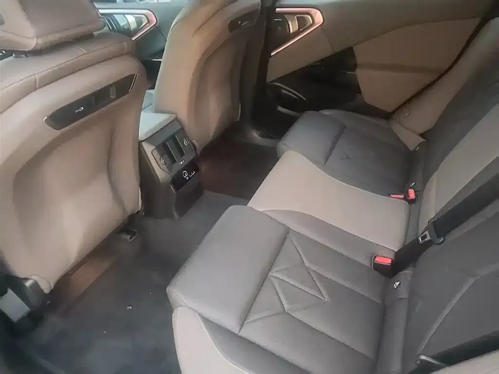 BMW X3 2025 из CN, фото 3