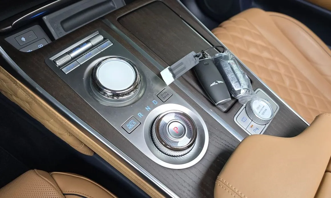 Genesis GV80 — фото 10
