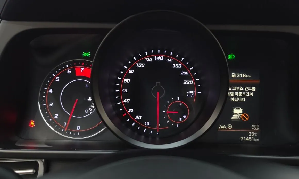Hyundai AVANTE 2021 из KR, фото 2