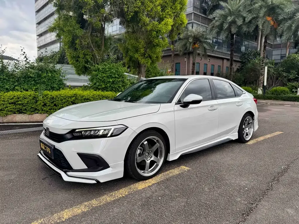 Honda Civic — фото 1