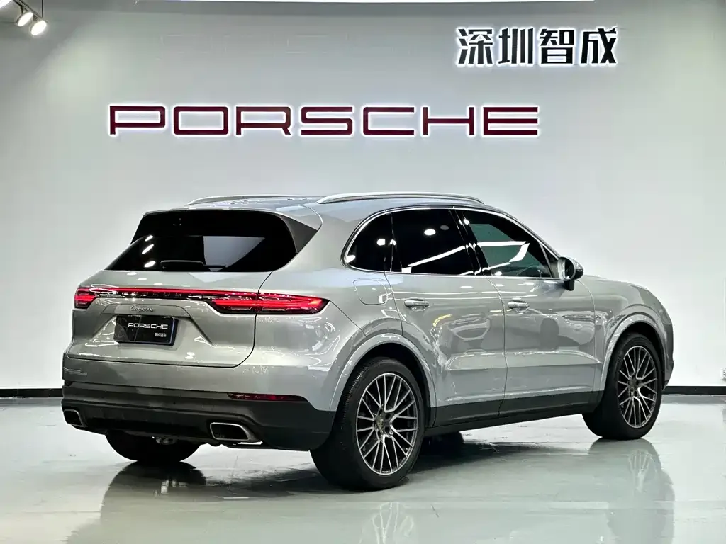 Porsche Cayenne — фото 6