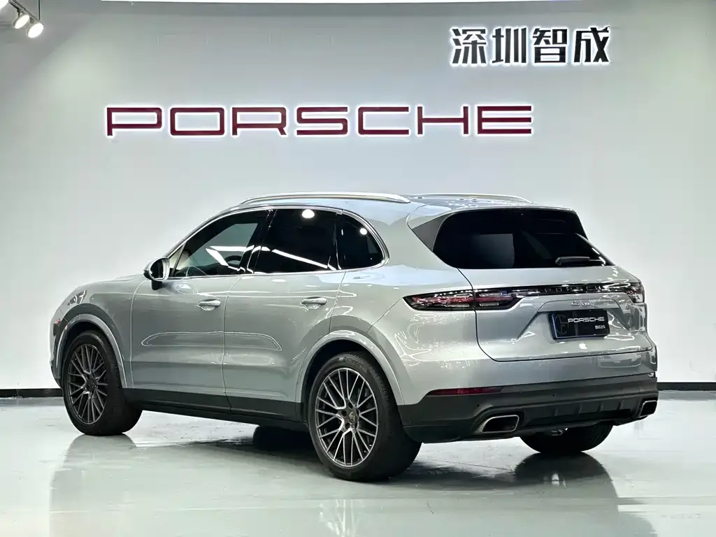 Porsche Cayenne — фото 9