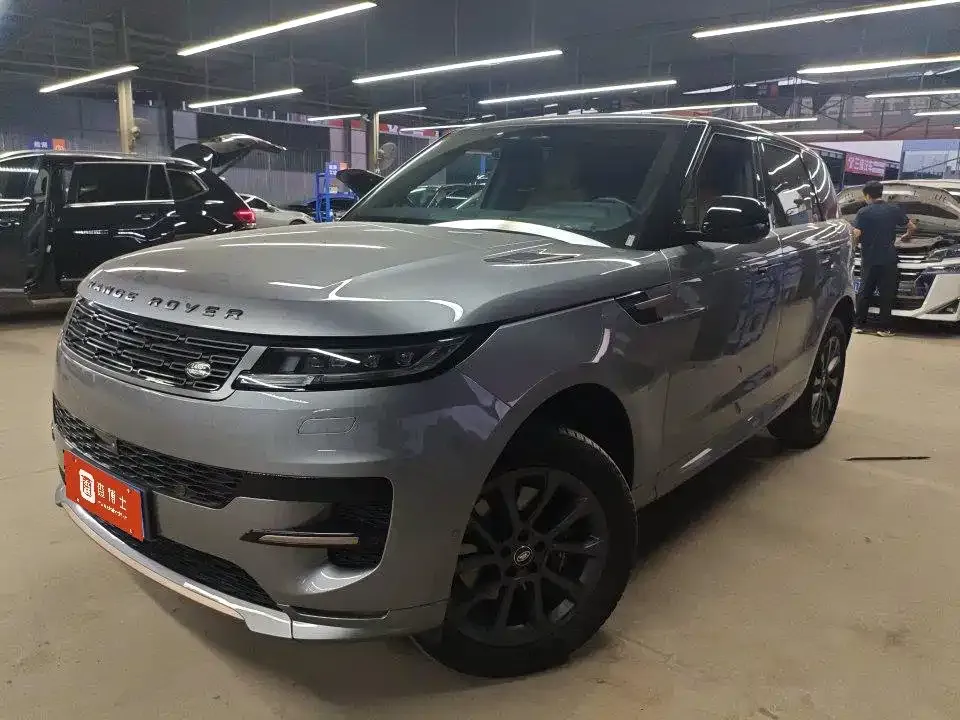 Land Rover Sport — фото 1