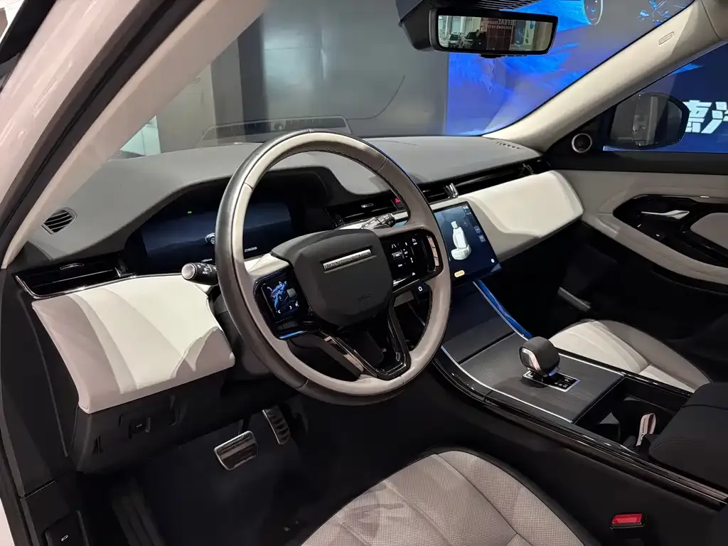 Land Rover Evoque — фото 4