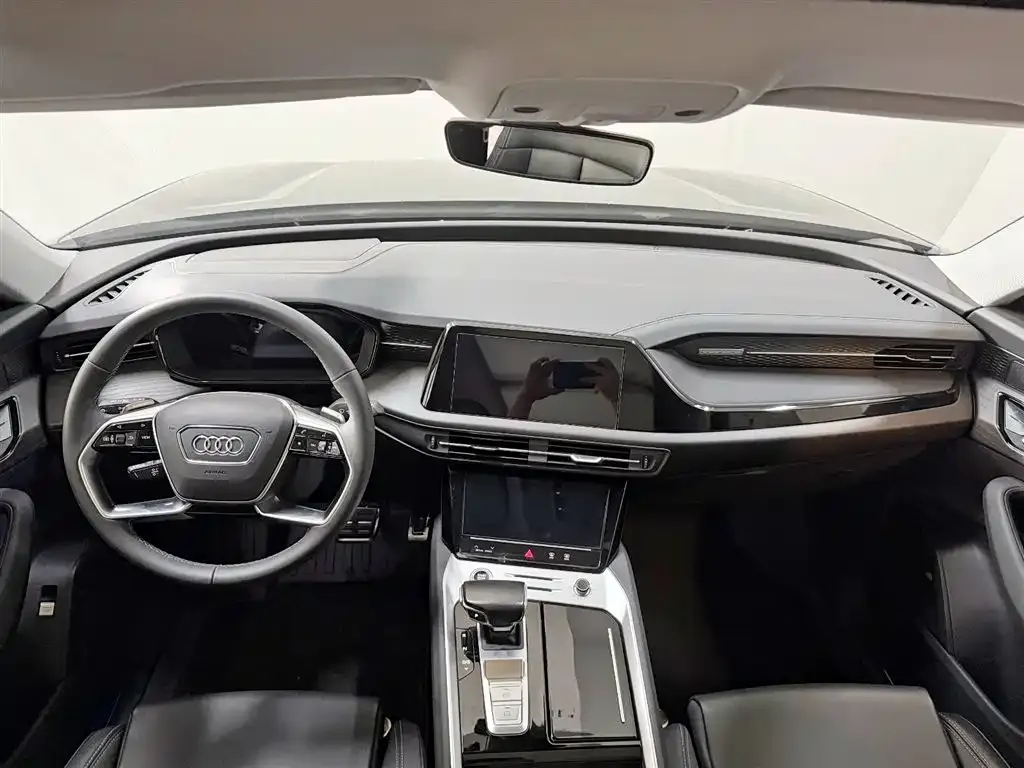 Audi Q6 2025 из CN, фото 5