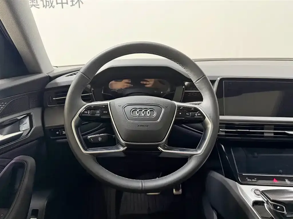 Audi Q6 2025 из CN, фото 6