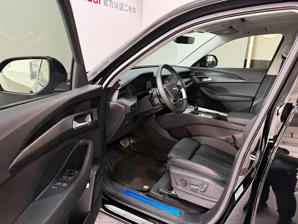 Audi Q6 2025 из CN, фото 8