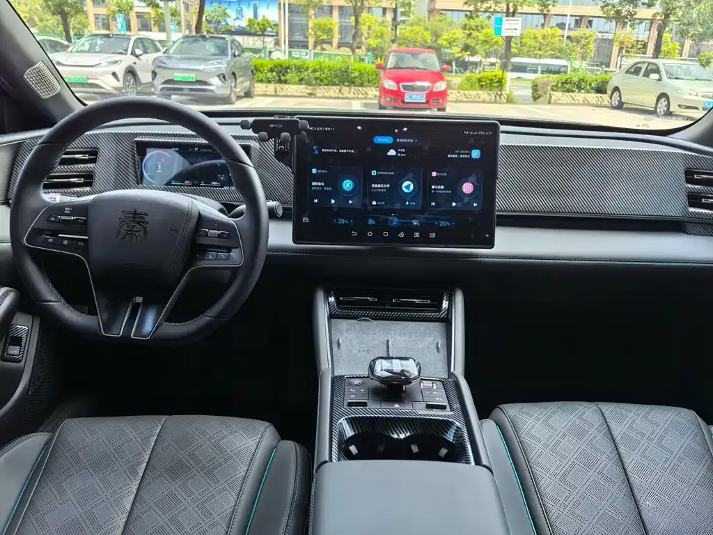 BYD Qin L — фото 6
