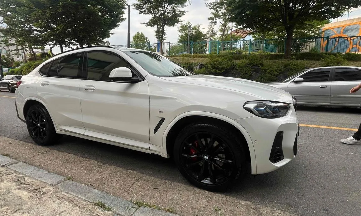 BMW X4 2022 из KR, фото 4