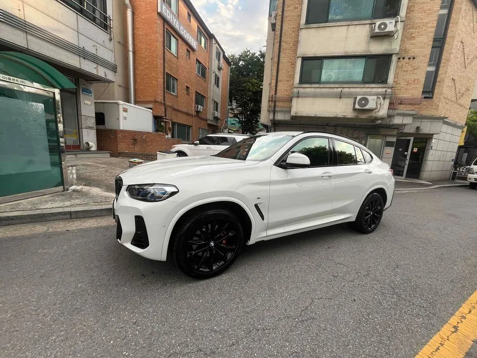 BMW X4 2022 из KR, фото 10