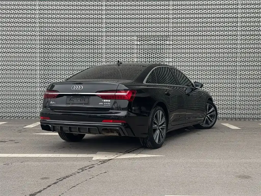 Audi A6L — фото 3