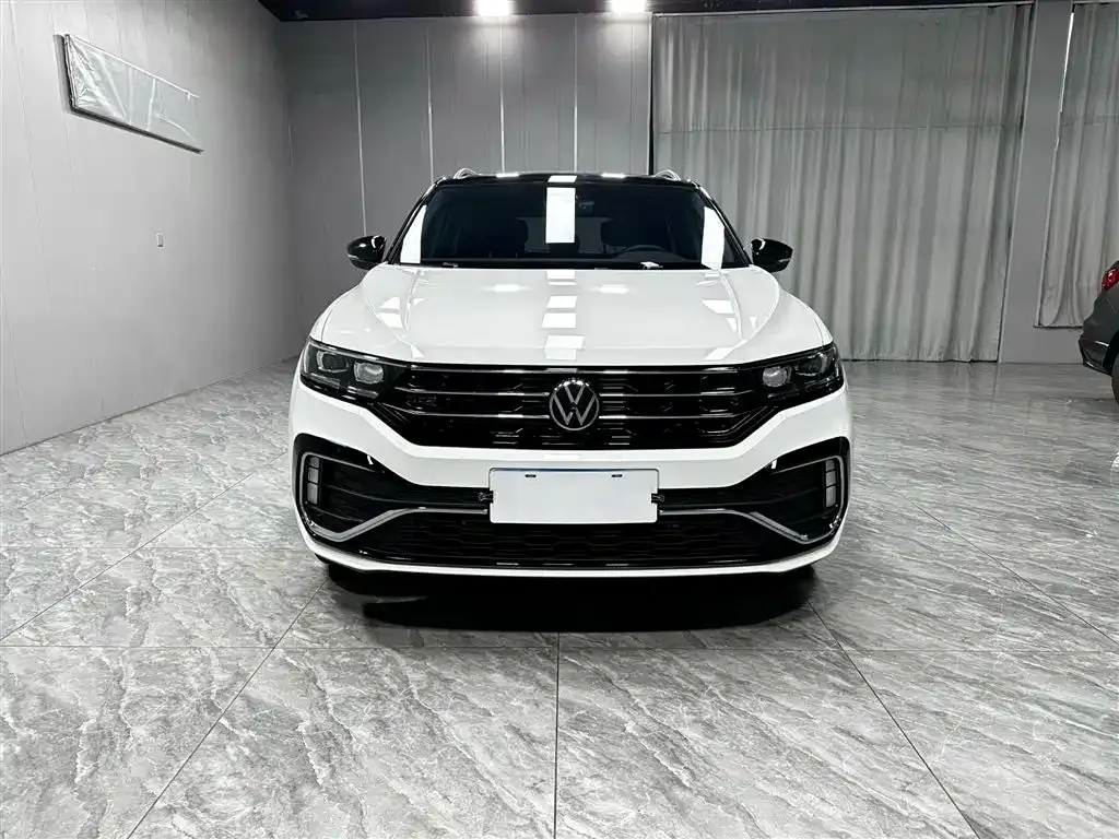 Volkswagen T-Roc — фото 2