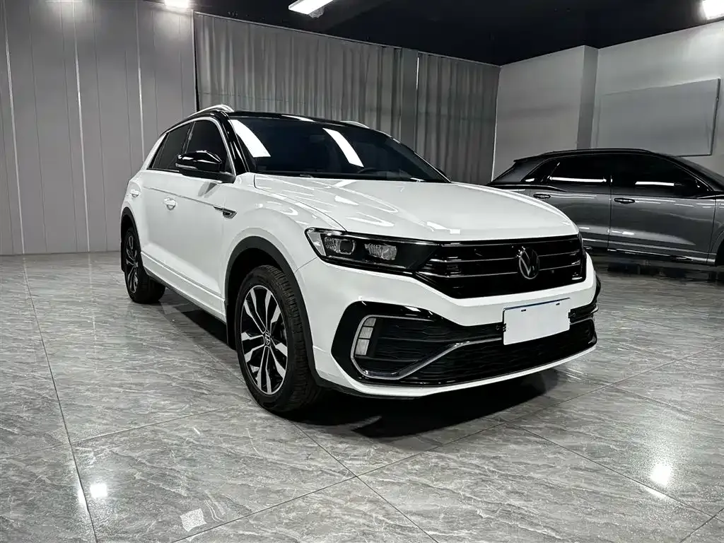 Volkswagen T-Roc — фото 8