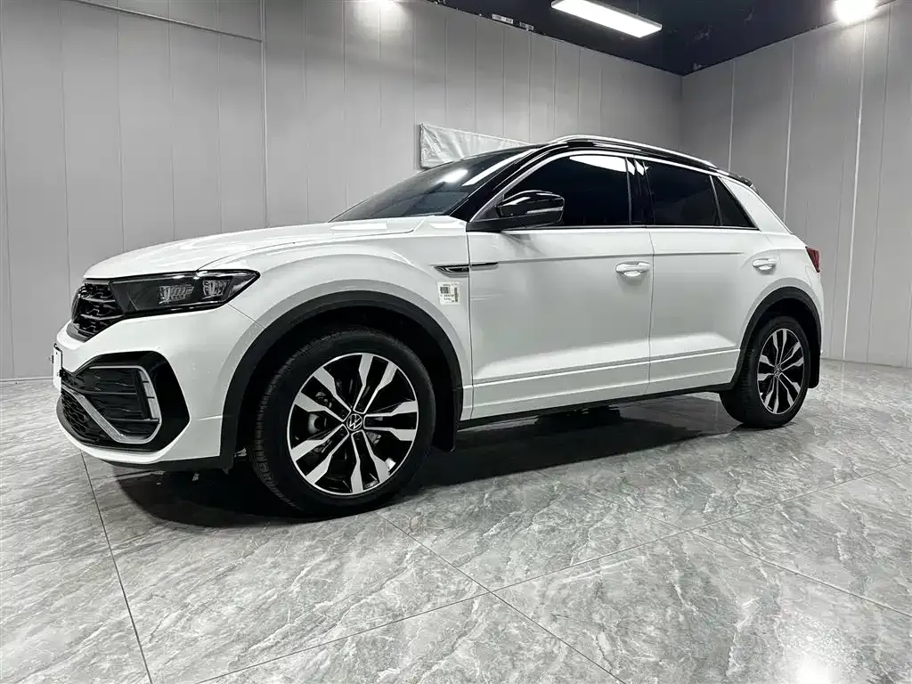 Volkswagen T-Roc — фото 7