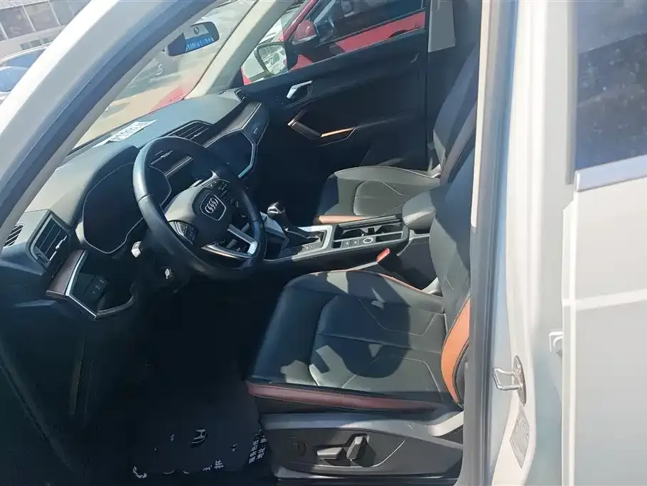Audi Q3 2021 из CN, фото 9