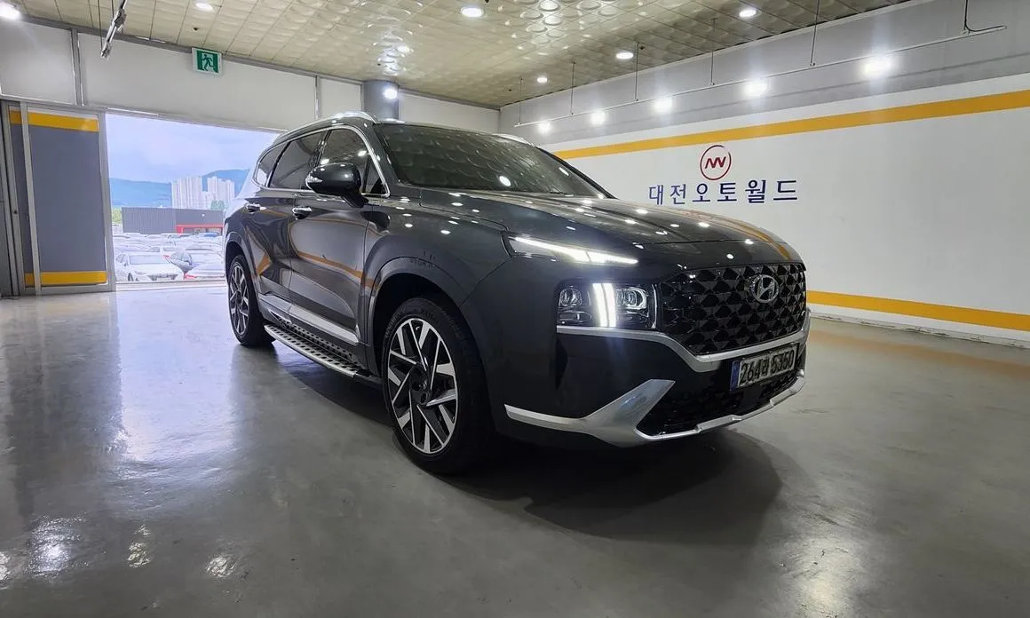 Hyundai Santafe — фото 1