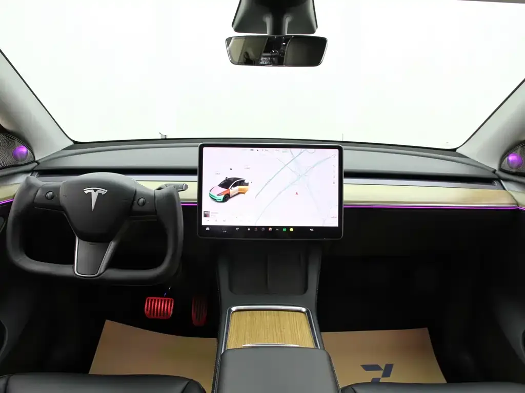 Tesla Model Y — фото 3