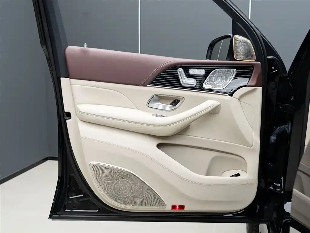 Mercedes-Benz GLS — фото 3