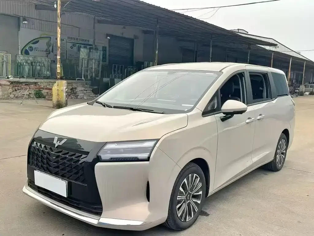 Wuling Starlight 730 New Energy
