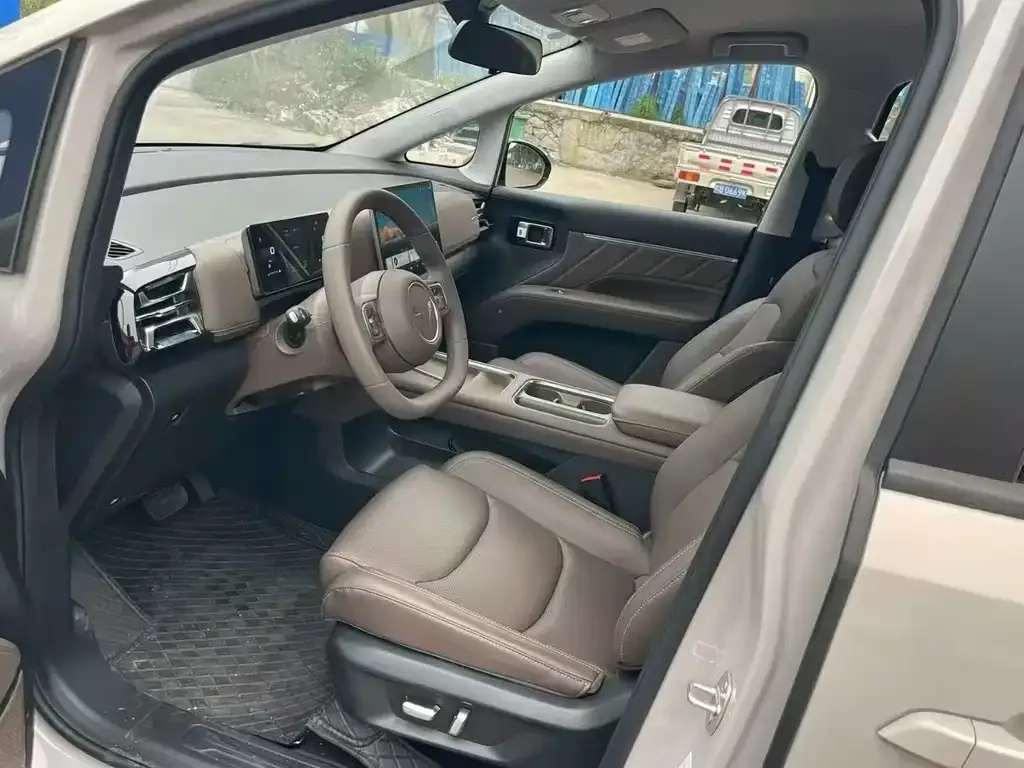 Wuling Starlight 730 New Energy 2025 из CN, фото 4