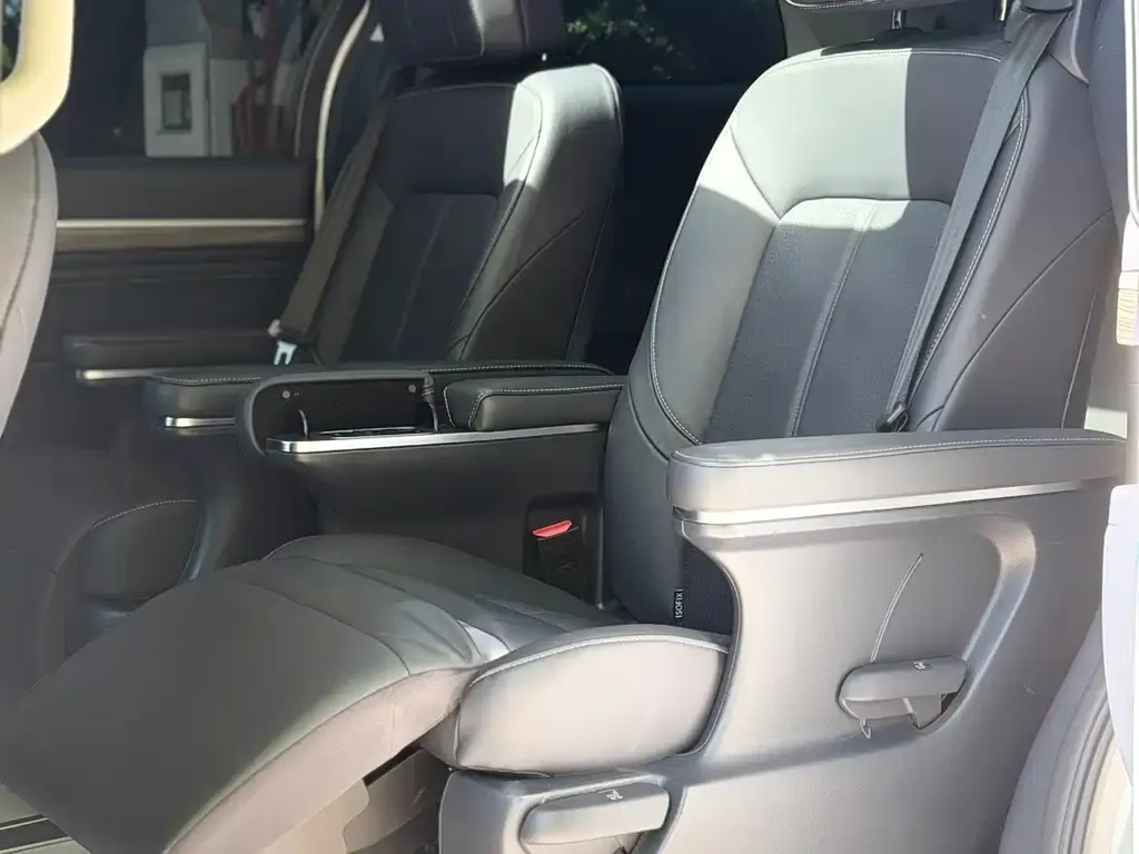 GAC Motor Trumpchi M8 — фото 2
