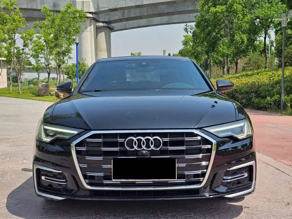 Audi A6L — фото 2