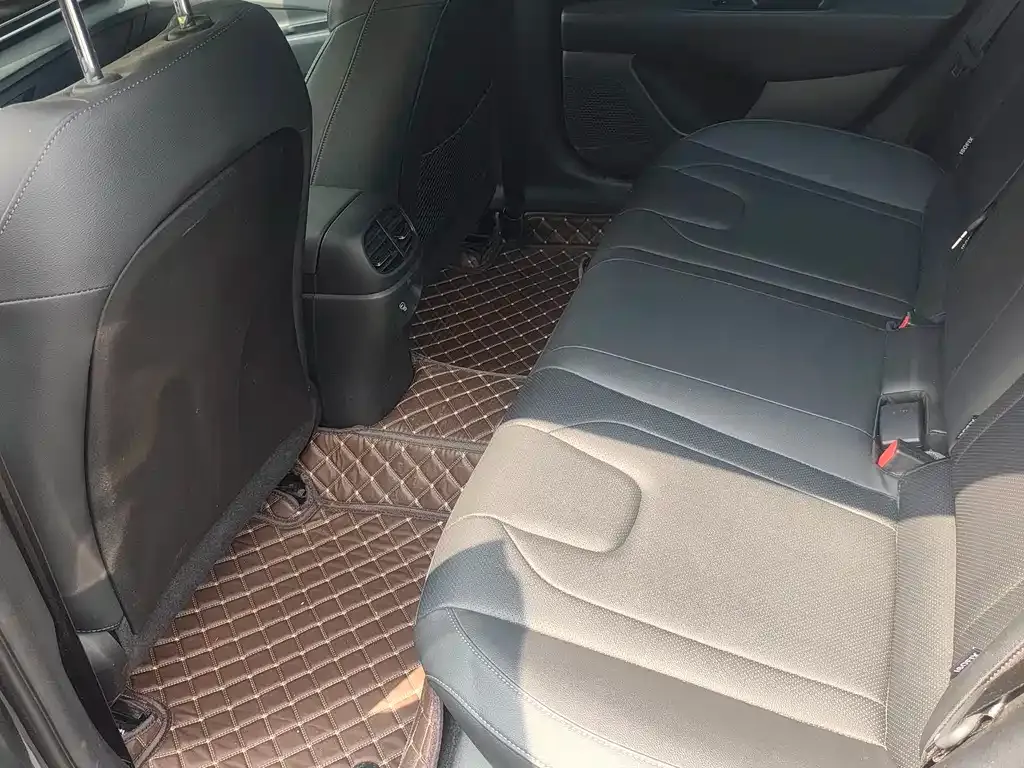 Hyundai Elantra — фото 4
