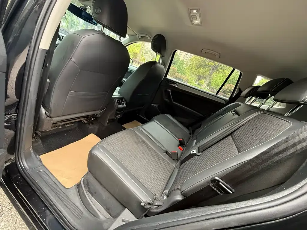 Volkswagen Tiguan L 2021 из CN, фото 5