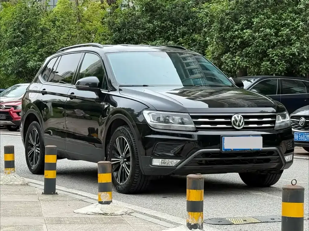 Volkswagen Tiguan L 2021 из CN, фото 8