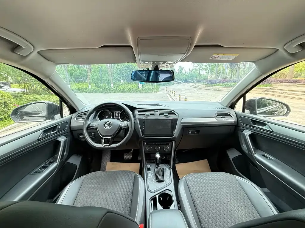 Volkswagen Tiguan L 2021 из CN, фото 2