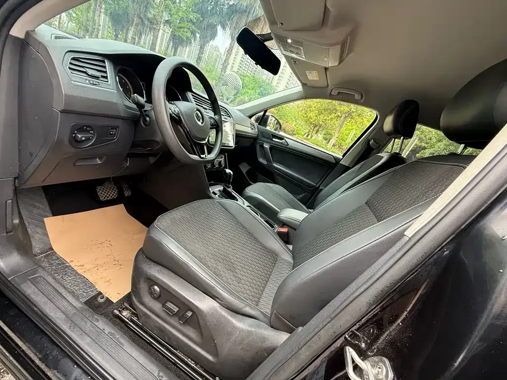 Volkswagen Tiguan L 2021 из CN, фото 3