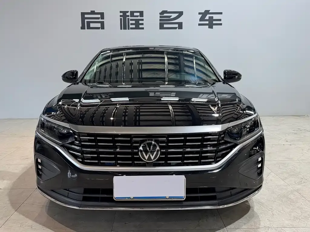 Volkswagen Passat — фото 8