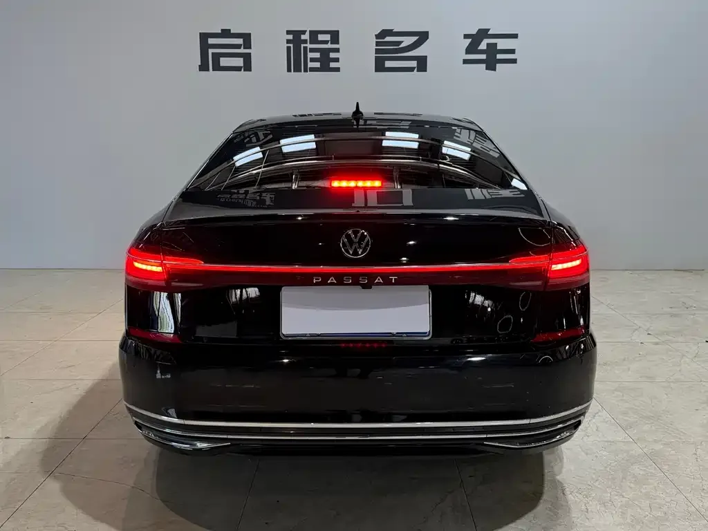 Volkswagen Passat — фото 2