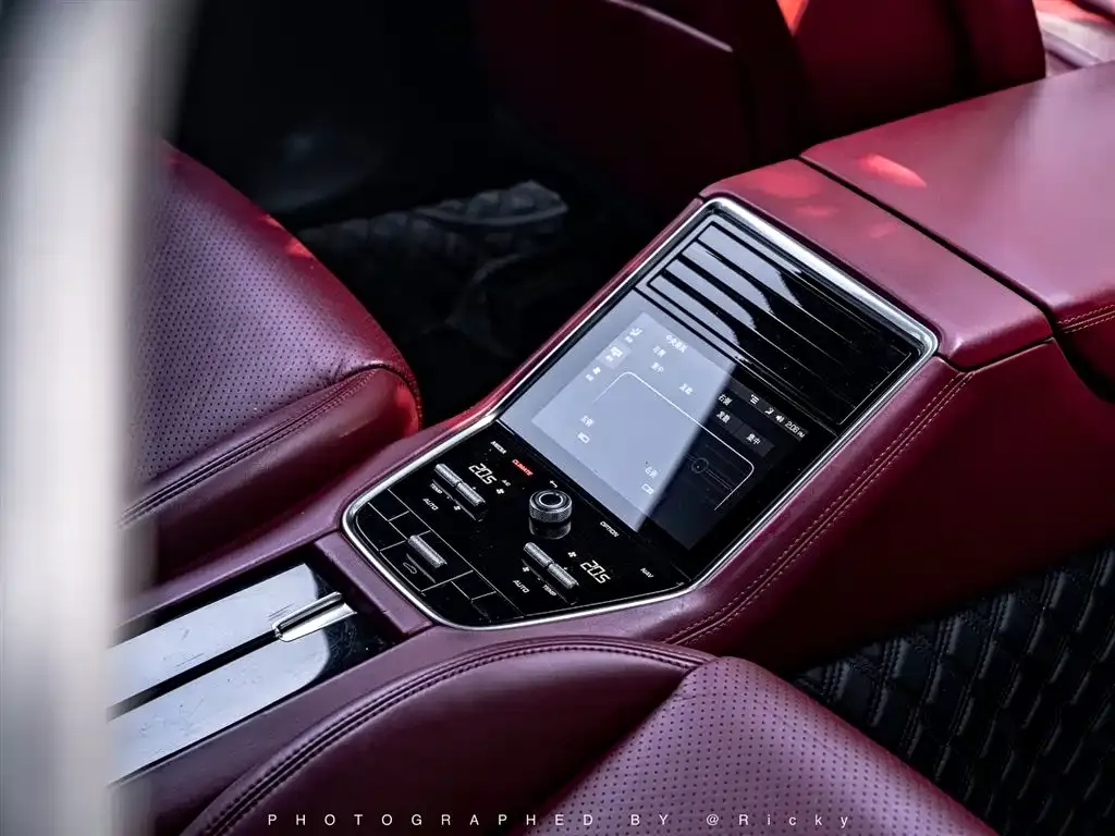 Porsche Panamera — фото 4