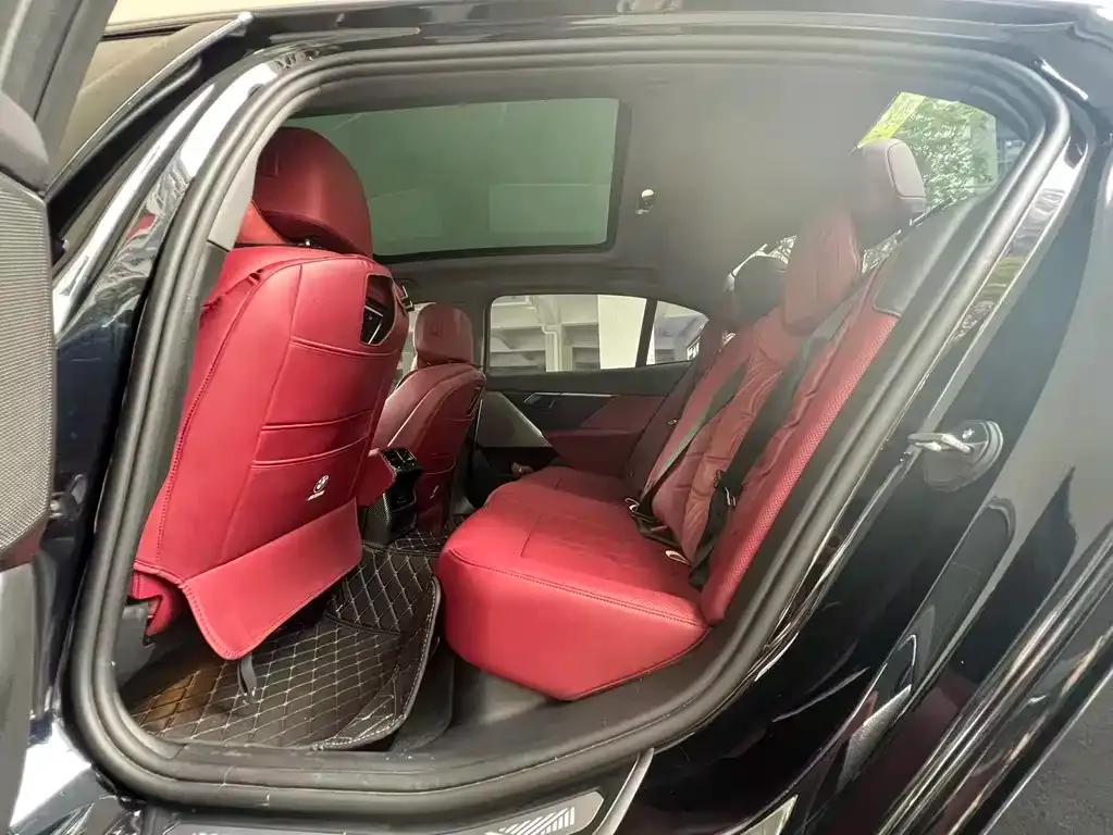 BMW i5 2025 из CN, фото 5