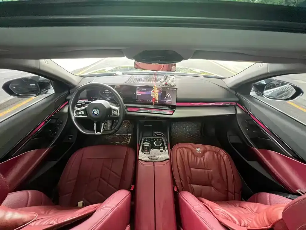 BMW i5 2025 из CN, фото 3