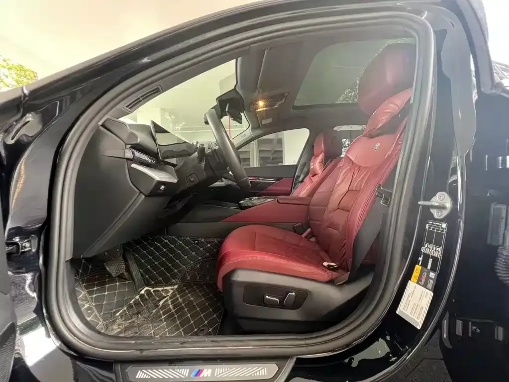 BMW i5 2025 из CN, фото 4