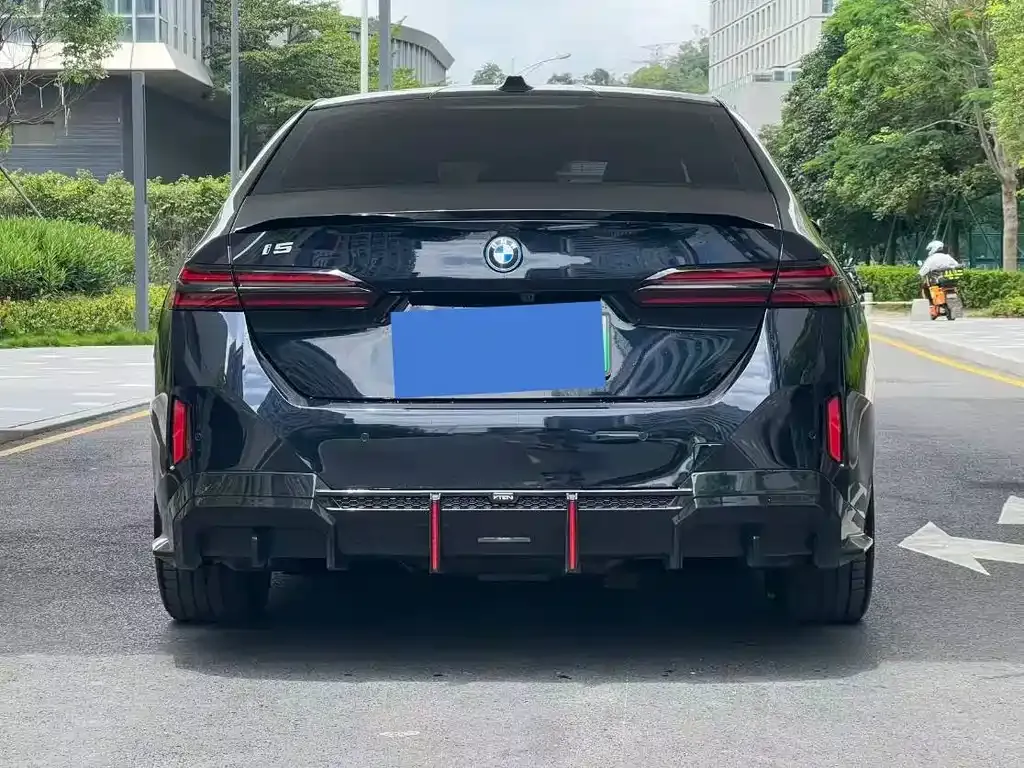 BMW i5 2025 из CN, фото 8
