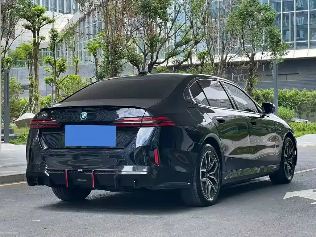 BMW i5 2025 из CN, фото 6