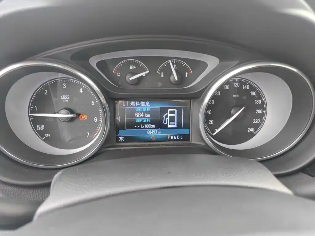 Buick Envision Plus — фото 2
