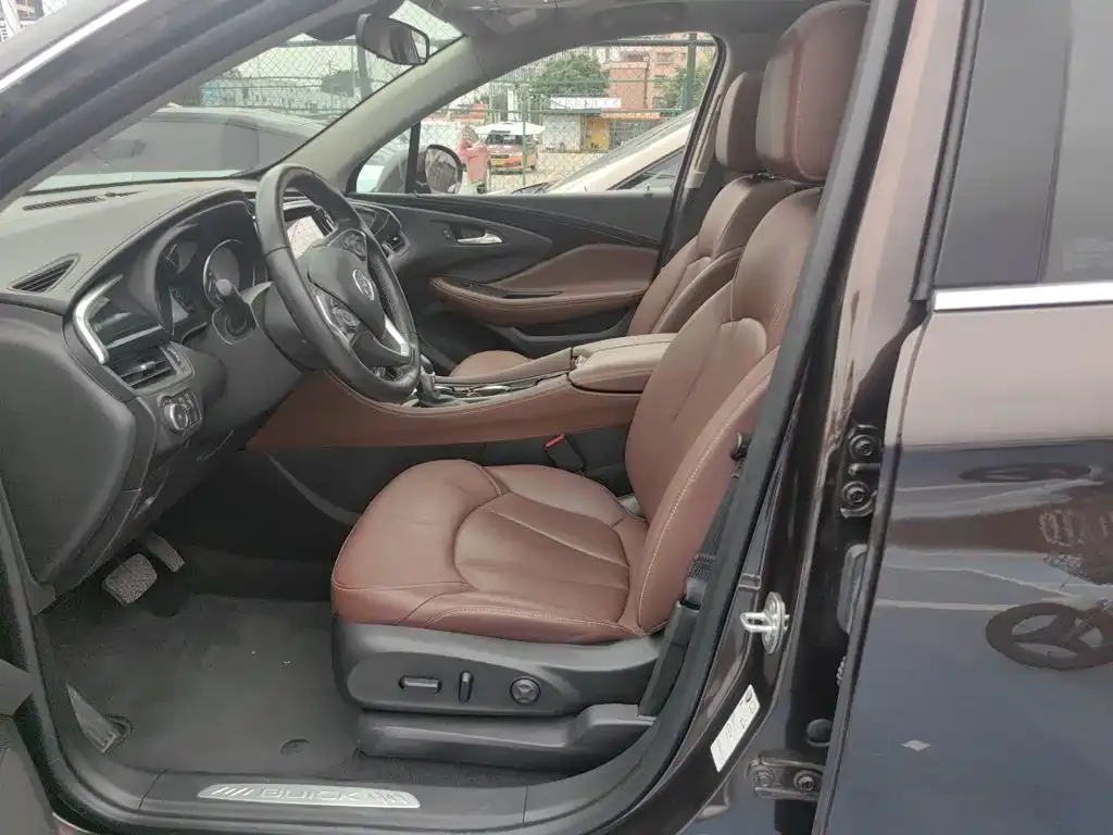 Buick Envision Plus — фото 10