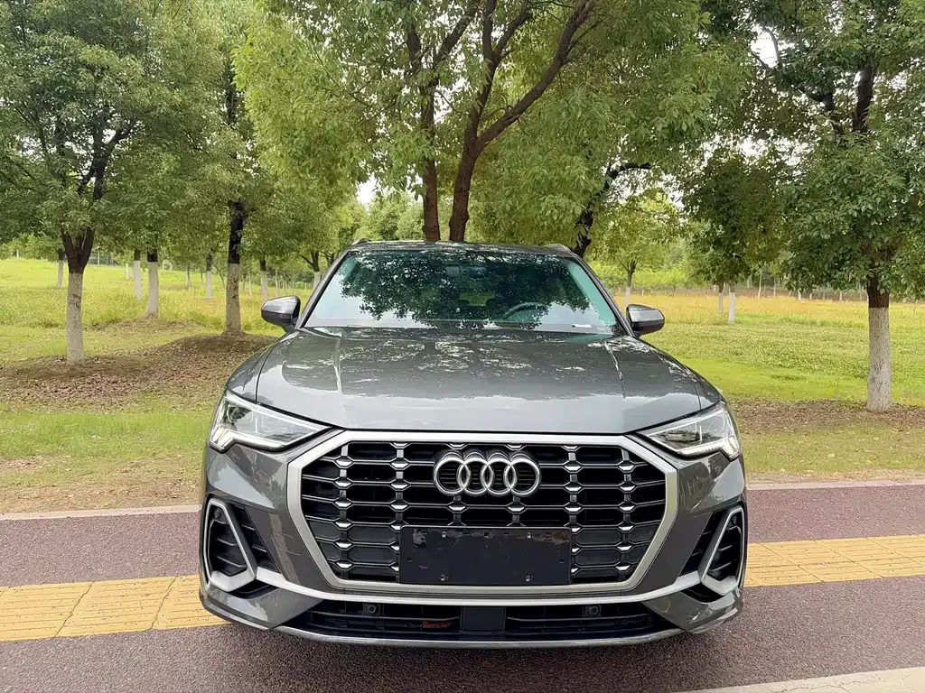 Audi Q3 — фото 8