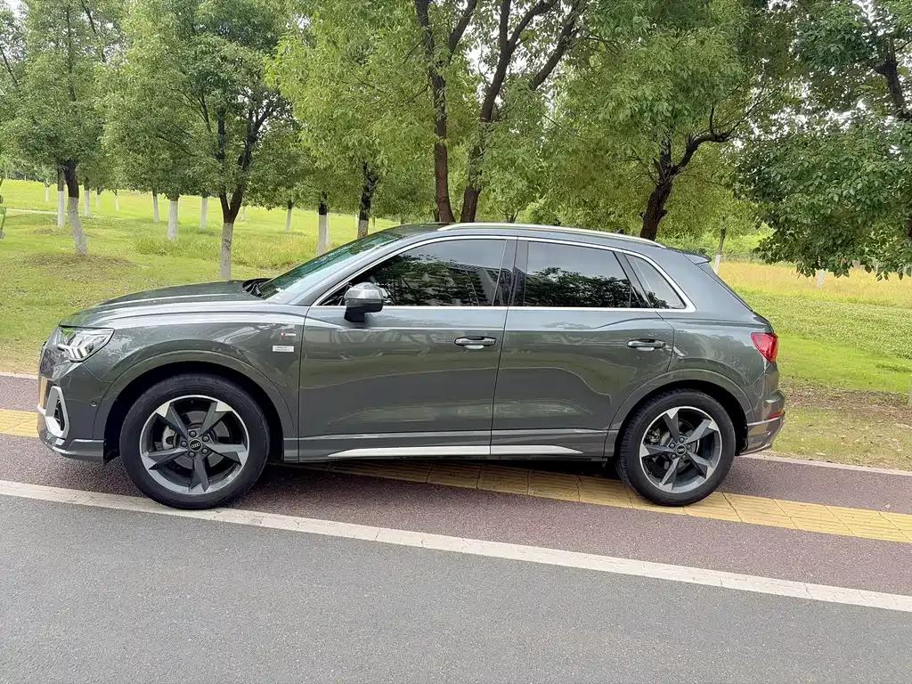 Audi Q3 — фото 5