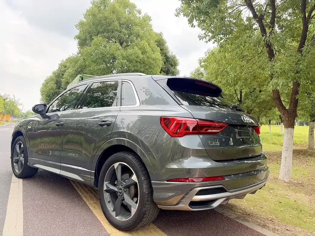 Audi Q3 — фото 3