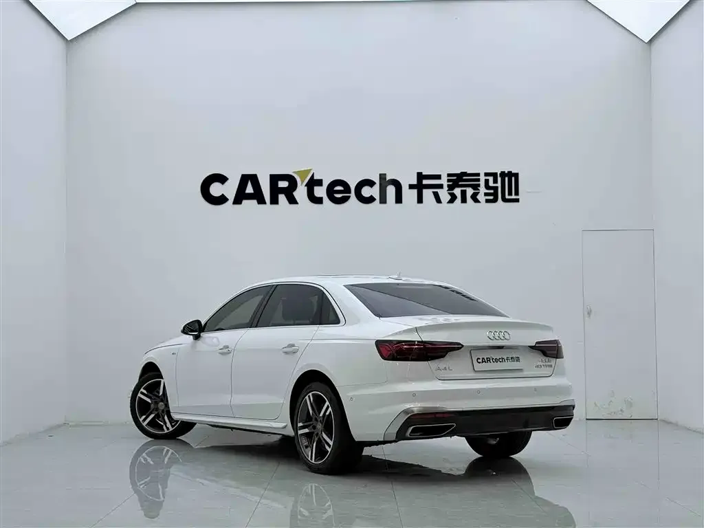 Audi A4L — фото 5