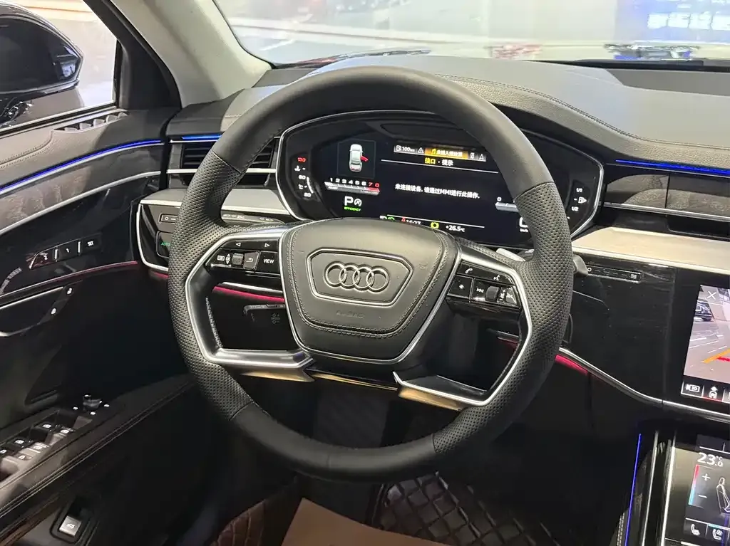 Audi A8 — фото 2