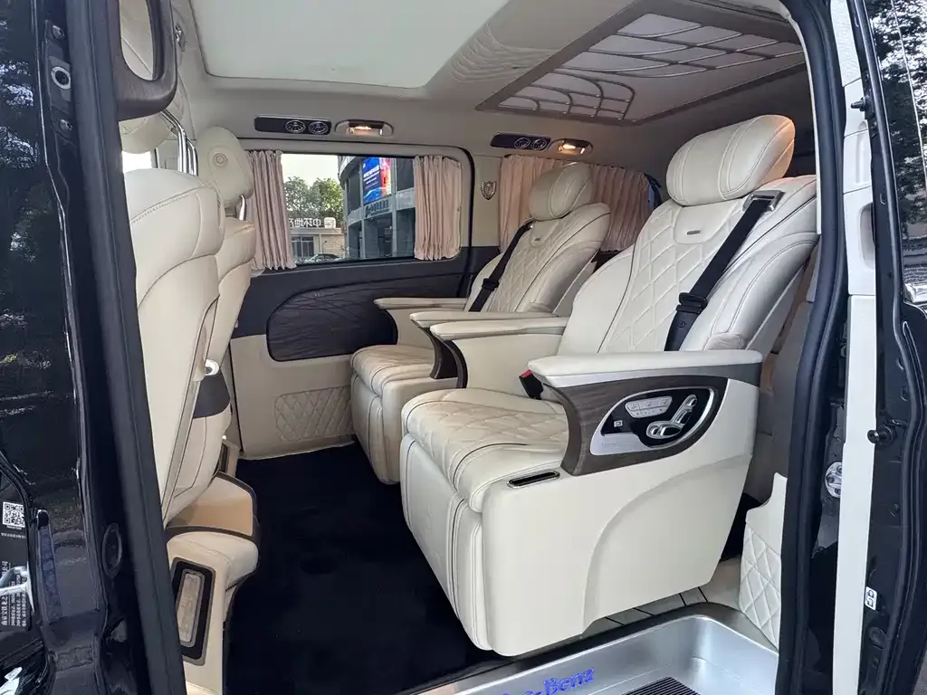 Mercedes-Benz V-Class 2022 из CN, фото 10