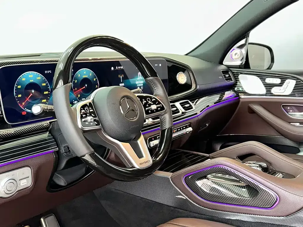 Mercedes-Benz GLS — фото 10