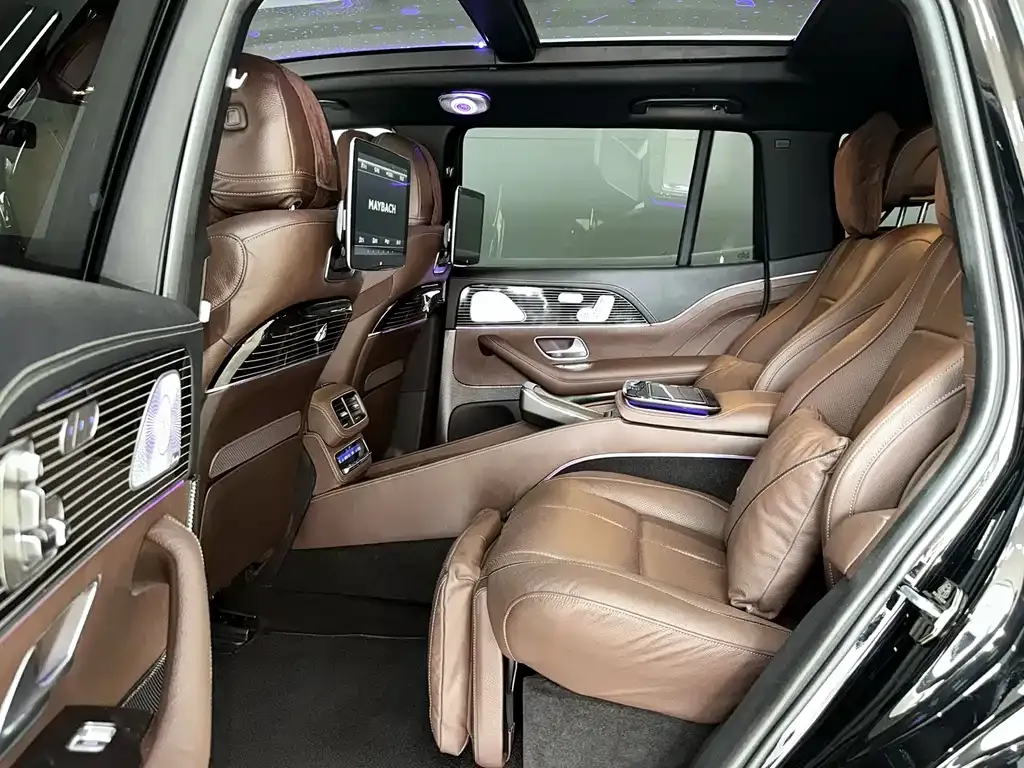 Mercedes-Benz GLS — фото 6